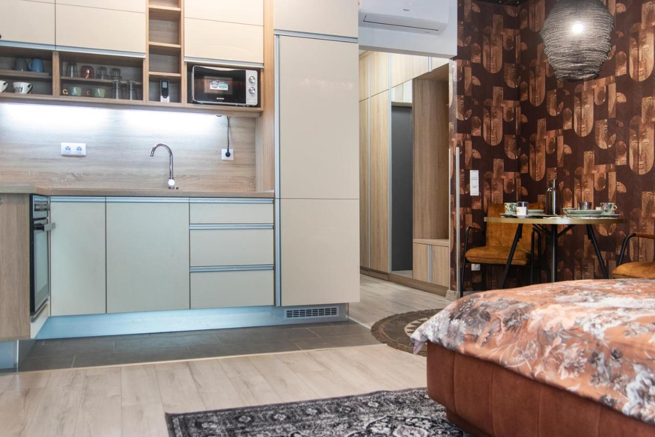 Grand Suites Corvin Budapest Exterior photo