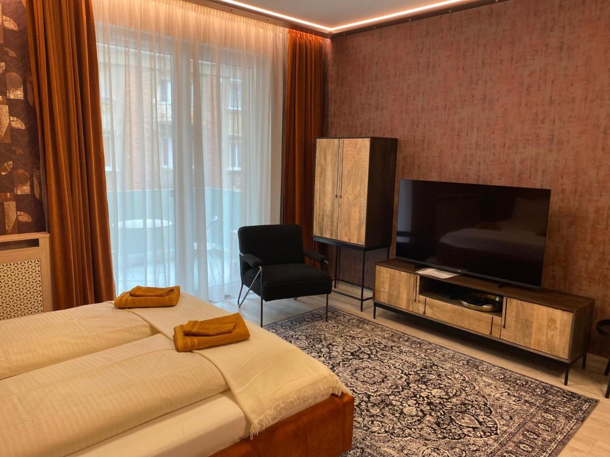 Grand Suites Corvin Budapest Exterior photo