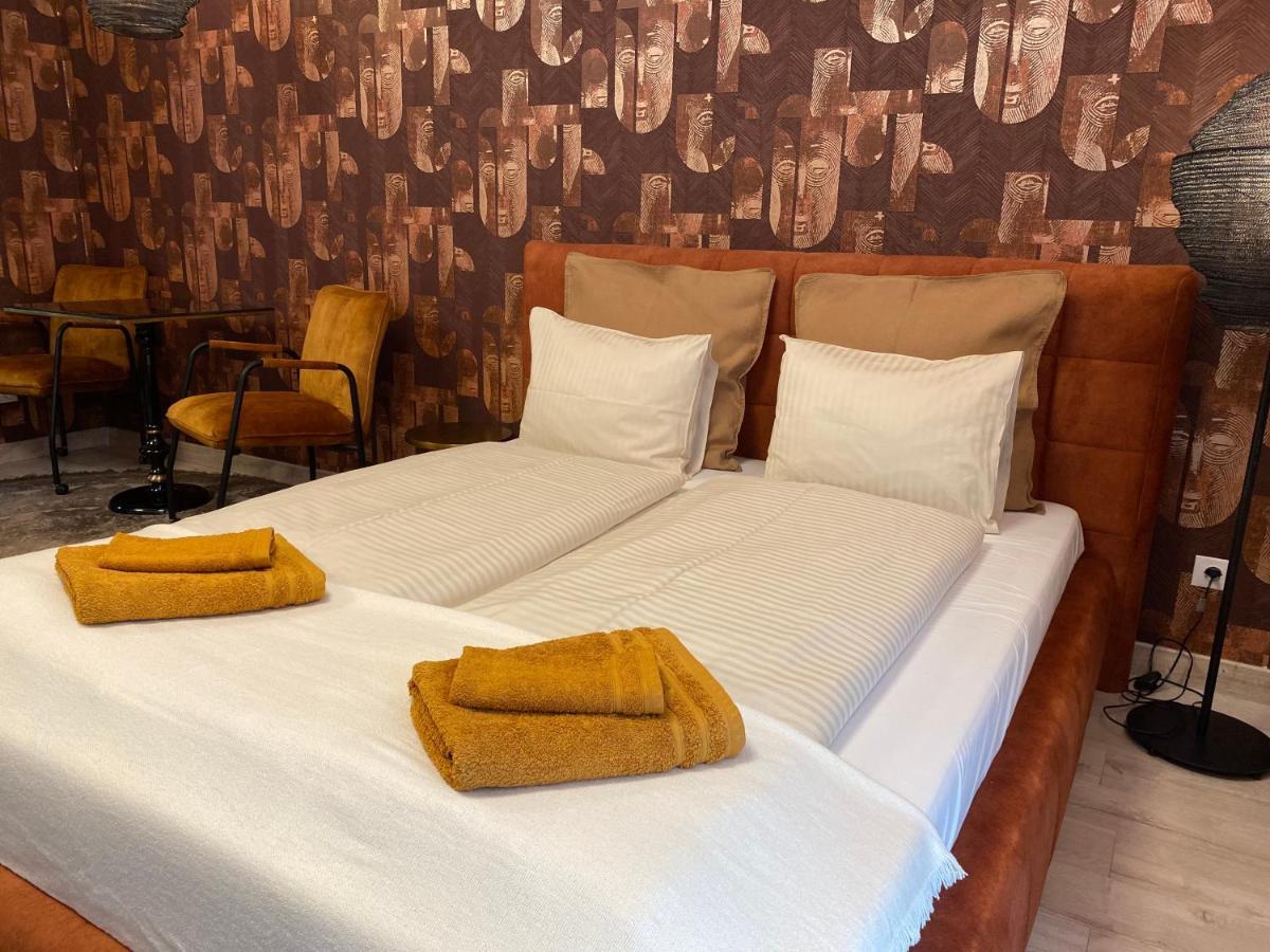 Grand Suites Corvin Budapest Exterior photo
