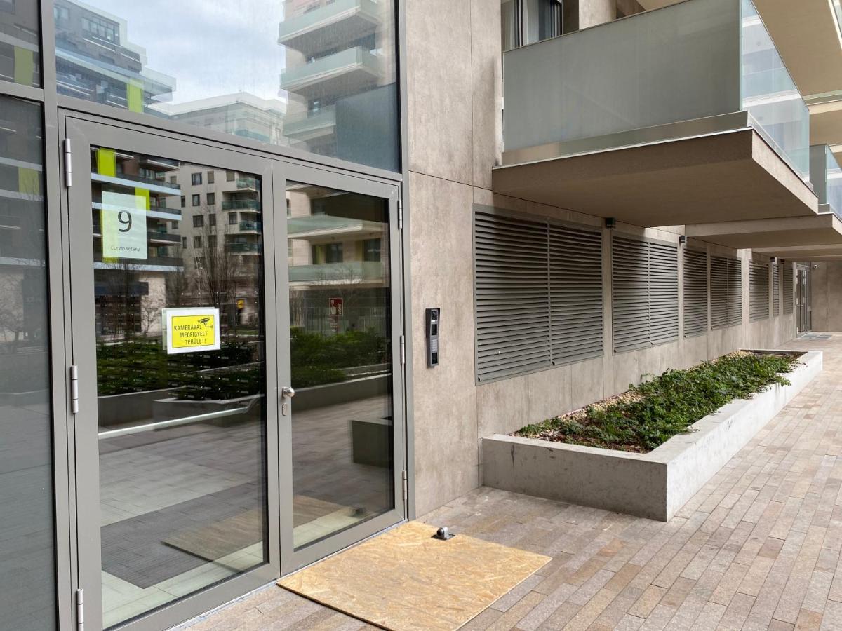 Grand Suites Corvin Budapest Exterior photo
