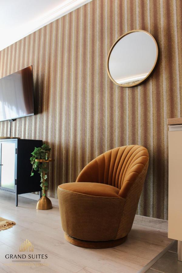 Grand Suites Corvin Budapest Exterior photo