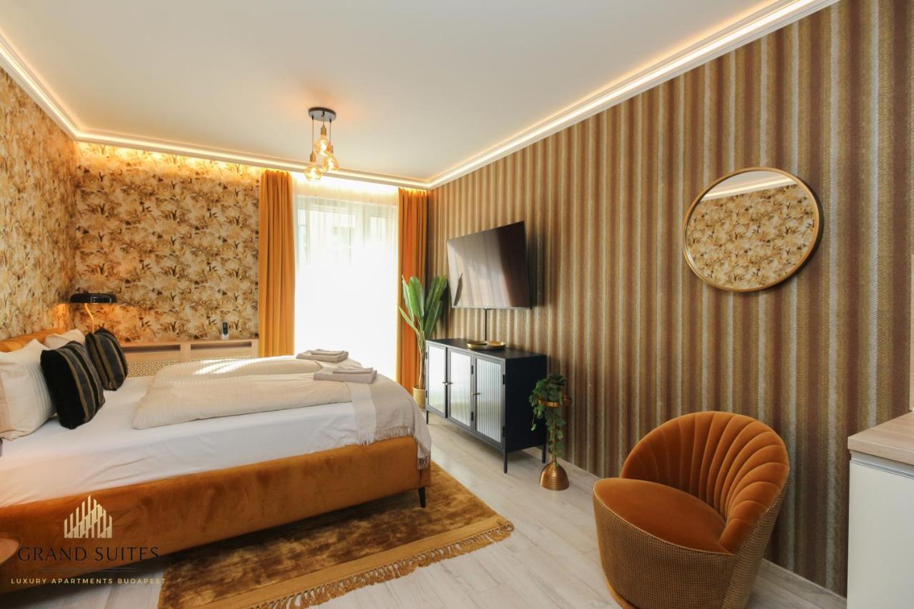 Grand Suites Corvin Budapest Exterior photo