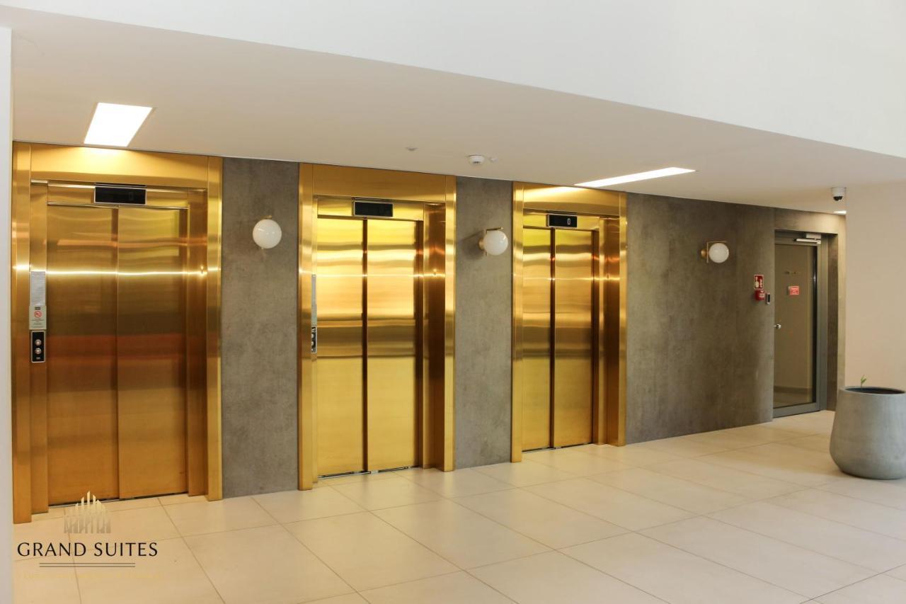 Grand Suites Corvin Budapest Exterior photo