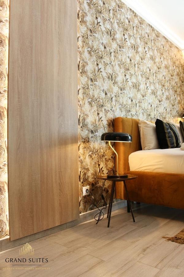 Grand Suites Corvin Budapest Exterior photo
